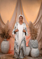 Cream dress with kimono - Image 3