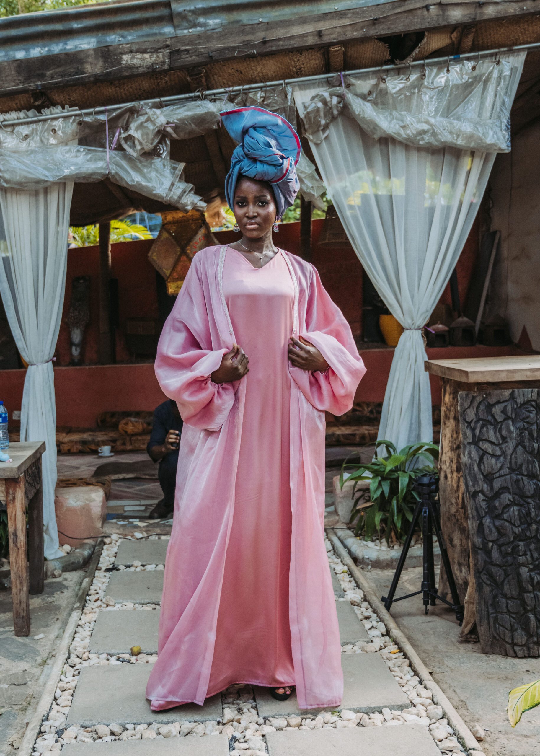 LOOK2 (2) metallic pink dress with kimono - Image 1